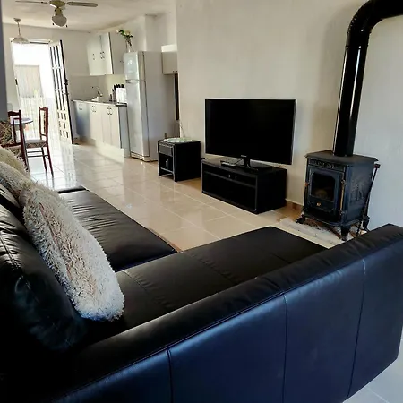 Casita-max 2guests-pool-patio-bbq-parking *