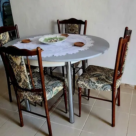 Apartment Casita-max 2guests-pool-patio-bbq-parking *